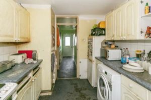 Kitchen- click for photo gallery
